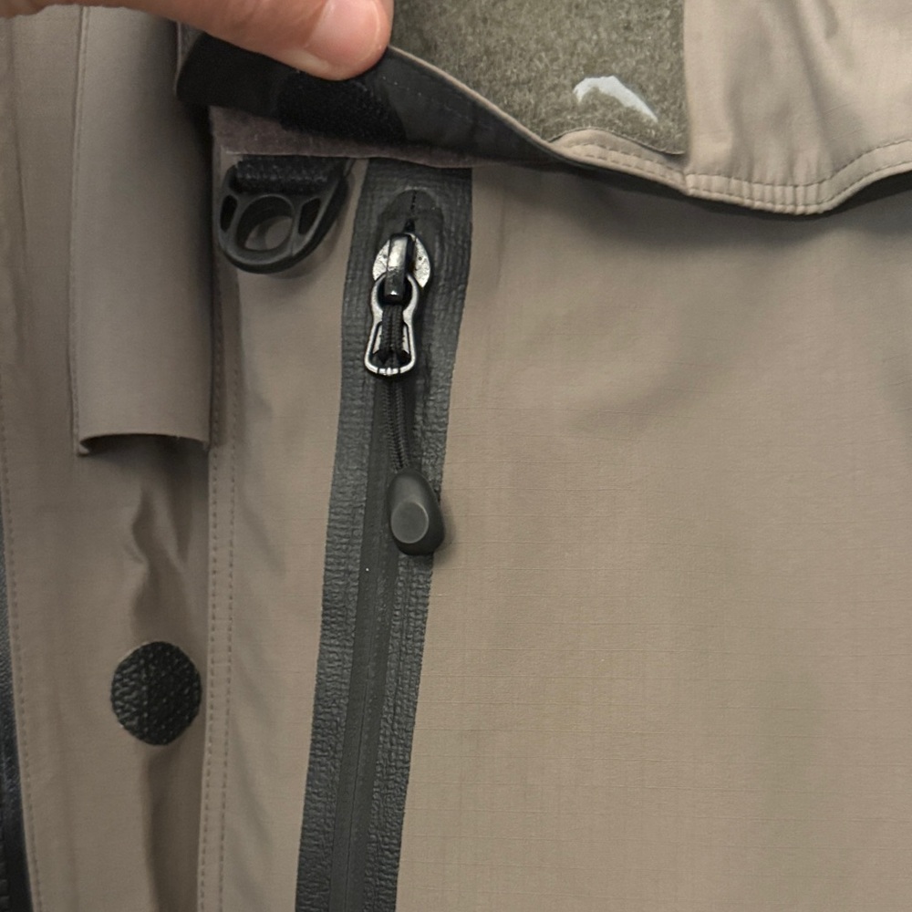 Simms Goretex Guide Jacket/Brown Olive - men's large - great condition - Picture 7 of 14